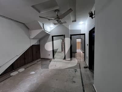 جی ۔ 13 اسلام آباد میں 2 کمروں کا 5 مرلہ زیریں پورشن 55.0 ہزار میں کرایہ پر دستیاب ہے۔