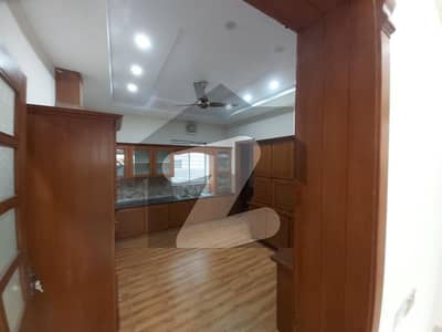 ڈیوائن گارڈنز لاہور میں 3 کمروں کا 5 مرلہ مکان 2.45 کروڑ میں برائے فروخت۔