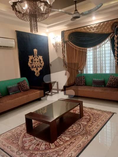 ڈی ایچ اے فیز 7 ڈی ایچ اے ڈیفینس,کراچی میں 6 کمروں کا 1 کنال مکان 17.0 کروڑ میں برائے فروخت۔