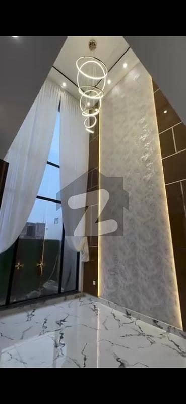 5 Marla House Available For Rent In Lake City