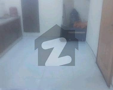 300 Square Feet Flat In Central Punjab Coop Housing Society For rent