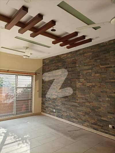 ڈی ایچ اے فیز 3 - بلاک ڈبل ایکس فیز 3,ڈیفنس (ڈی ایچ اے),لاہور میں 3 کمروں کا 5 مرلہ مکان 1.45 لاکھ میں کرایہ پر دستیاب ہے۔