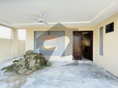 1 kanal Luxury House for Sale in Multi Garden B-17, Islamabad