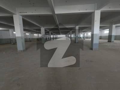 کورنگی انڈسٹریل ایریا کورنگی,کراچی میں 6 کنال گودام 12.0 لاکھ میں کرایہ پر دستیاب ہے۔