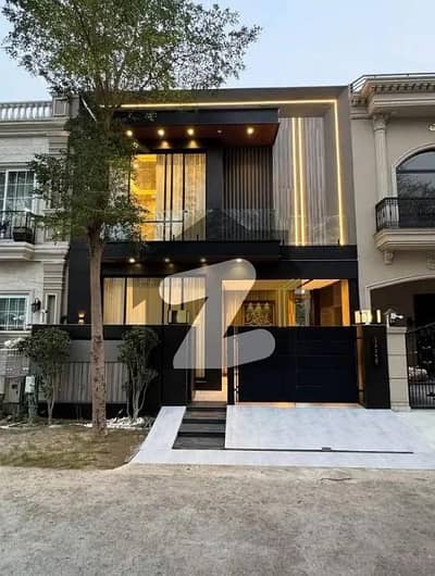 5 Marla Ultra Modern House For Sale In Prime Location