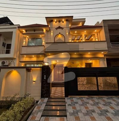 Ready To Buy A Prime Location House 10 Marla In Canal View - Sector 4