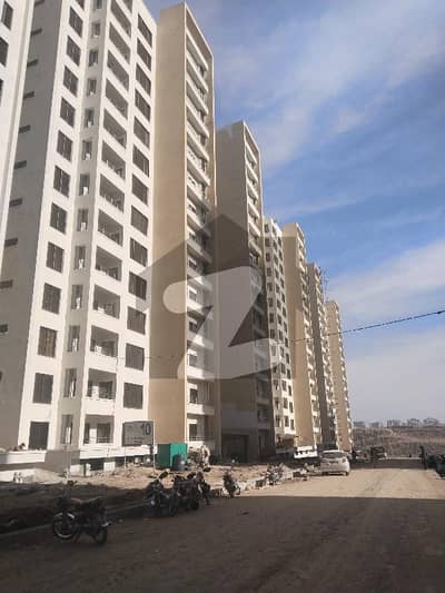 عسکری ہائیٹس 5 ڈی ایچ اے ڈیفینس فیز 5,ڈی ایچ اے ڈیفینس,اسلام آباد میں 4 کمروں کا 13 مرلہ فلیٹ 3.1 کروڑ میں برائے فروخت۔