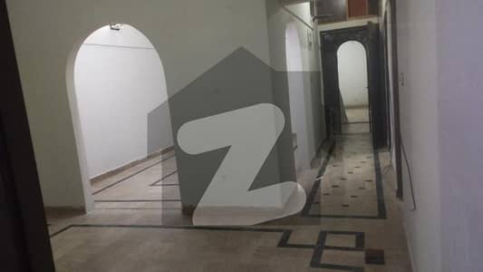 گلستانِِ جوہر ۔ بلاک 13 گلستانِ جوہر,کراچی میں 3 کمروں کا 6 مرلہ فلیٹ 1.65 کروڑ میں برائے فروخت۔