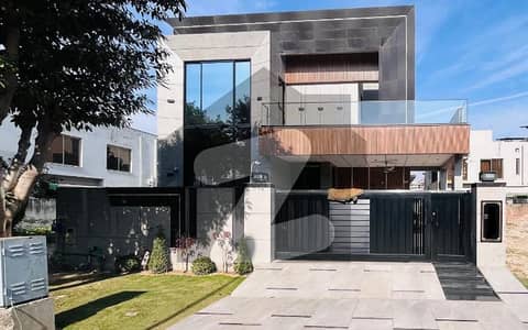 ڈی ایچ اے فیز 5 - بلاک کے فیز 5,ڈیفنس (ڈی ایچ اے),لاہور میں 5 کمروں کا 10 مرلہ مکان 8.75 کروڑ میں برائے فروخت۔