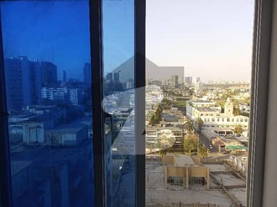 کلفٹن ۔ بلاک 9 کلفٹن,کراچی میں 3 کمروں کا 9 مرلہ فلیٹ 5.5 کروڑ میں برائے فروخت۔