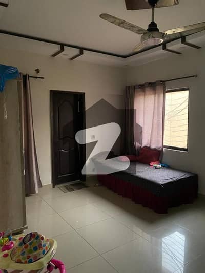 گلشن اقبال - بلاک 10-اے گلشنِ اقبال,گلشنِ اقبال ٹاؤن,کراچی میں 3 کمروں کا 11 مرلہ فلیٹ 3.65 کروڑ میں برائے فروخت۔