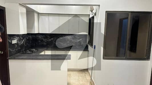 نشاط کمرشل ایریا ڈی ایچ اے فیز 6,ڈی ایچ اے ڈیفینس,کراچی میں 2 کمروں کا 4 مرلہ فلیٹ 1.65 کروڑ میں برائے فروخت۔