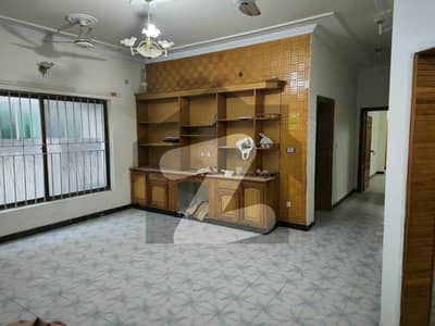 Beautiful Location With A Cool Environment Beautiful Portion