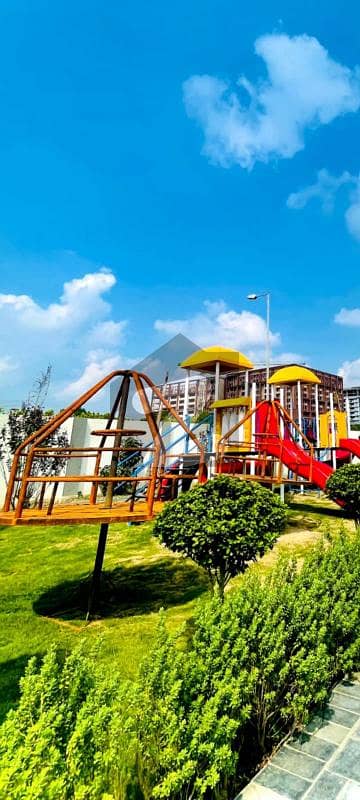 15 Marla 5 Bedrooms Brig House Available For Rent In Askari 10 Sector S Lahore.