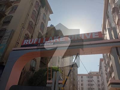 روفی لیک ڈرائیو اپارٹمنٹ کراچی میں 4 کمروں کا 11 مرلہ فلیٹ 2.05 کروڑ میں برائے فروخت۔