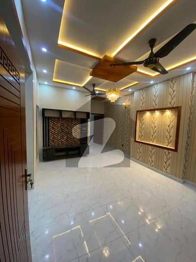 6 Marla Brand New Lower Portion Available For Rent