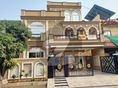 واپڈا ٹاؤن فیز 1 - بلاک کے3 واپڈا ٹاؤن فیز 1,واپڈا ٹاؤن,لاہور میں 5 کمروں کا 10 مرلہ مکان 5.25 کروڑ میں برائے فروخت۔