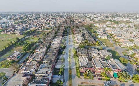 5 Marla Hot Location Plot Near To School near To Park Near To Lake City Mall Available For Sale