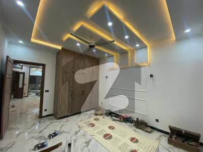 بحریہ ٹاؤن فیز 8 ۔ بلاک ایل بحریہ ٹاؤن فیز 8,بحریہ ٹاؤن راولپنڈی,راولپنڈی میں 3 کمروں کا 10 مرلہ مکان 62.0 ہزار میں کرایہ پر دستیاب ہے۔