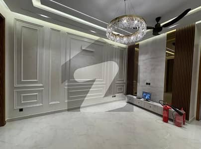 10 Marla Beautifully Design Upper Portion For Rent In Park View City Lahore | For Discounted Price And Original Pictures Download The App "Signature Lands".