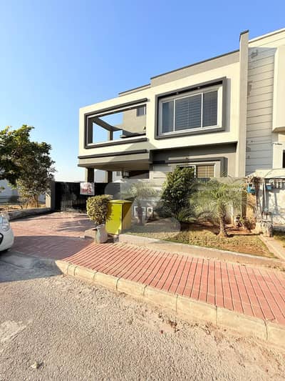 بحریہ گرینز۔ اوورسیز انکلیو - سیکٹر 5 بحریہ گرینز۔ اوورسیز انکلیو,بحریہ ٹاؤن فیز 8,بحریہ ٹاؤن راولپنڈی,راولپنڈی میں 7 کمروں کا 10 مرلہ مکان 5.15 کروڑ میں برائے فروخت۔