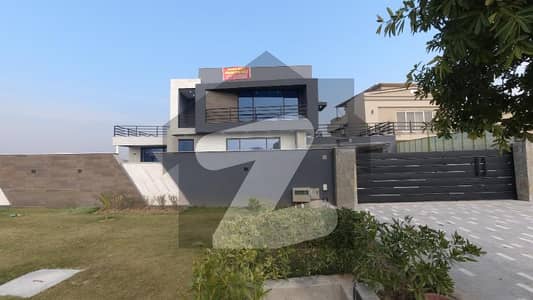 بحریہ ٹاؤن فیز 8 - کلب سٹی بحریہ ٹاؤن فیز 8,بحریہ ٹاؤن راولپنڈی,راولپنڈی میں 8 کمروں کا 2 کنال مکان 22.9 کروڑ میں برائے فروخت۔