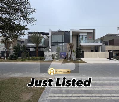 ڈی ایچ اے فیز 6 - بلاک ایل فیز 6,ڈیفنس (ڈی ایچ اے),لاہور میں 6 کمروں کا 2 کنال مکان 8.0 لاکھ میں کرایہ پر دستیاب ہے۔