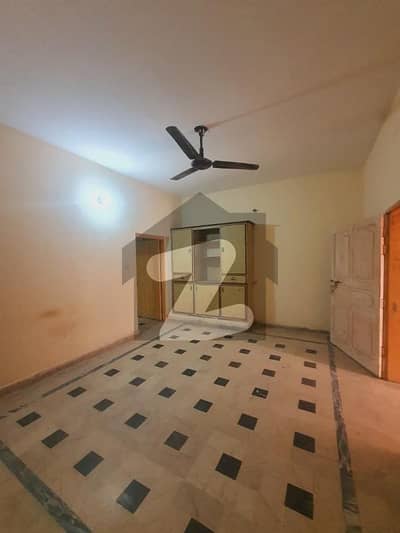 چکلالہ سکیم 3 چکلالہ سکیم,راولپنڈی میں 4 کمروں کا 6 مرلہ مکان 60.0 ہزار میں کرایہ پر دستیاب ہے۔