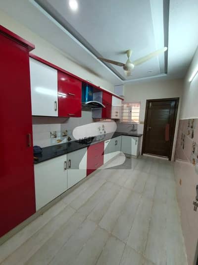 جی ۔ 13 اسلام آباد میں 3 کمروں کا 10 مرلہ زیریں پورشن 70.0 ہزار میں کرایہ پر دستیاب ہے۔