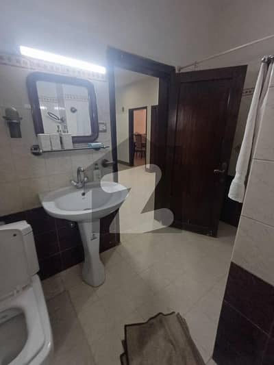 BUNGLOW FOR RENT  DHA PHASE 8  500 YARD