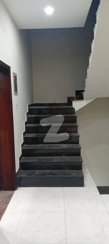 ڈرئم ایونیو لاہور لاہور میں 3 کمروں کا 5 مرلہ مکان 80.0 ہزار میں کرایہ پر دستیاب ہے۔