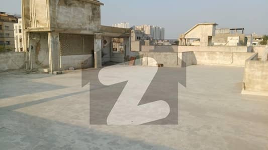 Portion for rent with roof