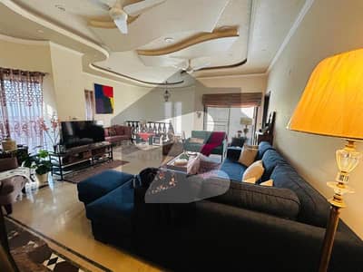 1 Kanal Upper Portion Available For Rent