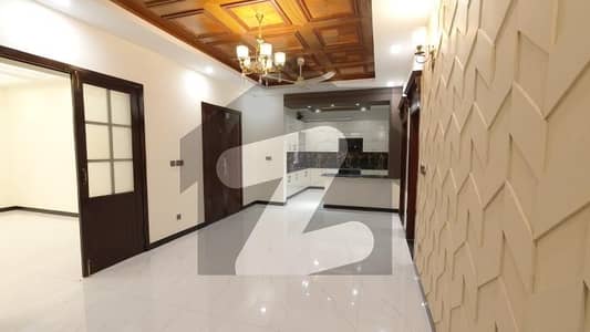 بنی گالہ اسلام آباد میں 4 کمروں کا 10 مرلہ مکان 1.15 لاکھ میں کرایہ پر دستیاب ہے۔