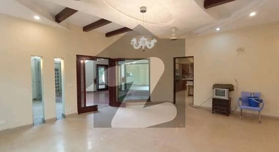 Ideal 1 Kanal House Available In Askari 10, Lahore