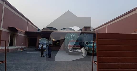 ملتان روڈ لاہور میں 8 کمروں کا 10 کنال فیکٹری 14.4 لاکھ میں کرایہ پر دستیاب ہے۔