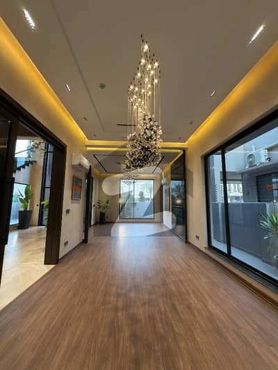 بحریہ ٹاؤن فیز 3 بحریہ ٹاؤن راولپنڈی,راولپنڈی میں 6 کمروں کا 1 کنال مکان 9.5 کروڑ میں برائے فروخت۔