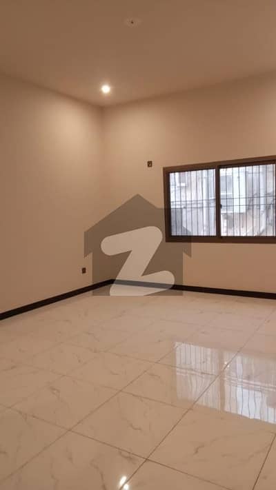 پی ای سی ایچ ایس بلاک 2 پی ای سی ایچ ایس,جمشید ٹاؤن,کراچی میں 4 کمروں کا 8 مرلہ زیریں پورشن 4.5 کروڑ میں برائے فروخت۔