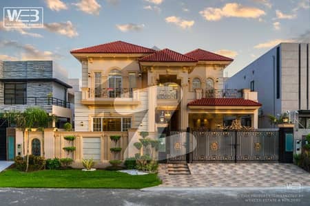 ڈی ایچ اے فیز 7 ڈیفنس (ڈی ایچ اے),لاہور میں 5 کمروں کا 1 کنال مکان 7.33 کروڑ میں برائے فروخت۔