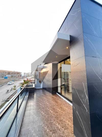 ڈی ایچ اے ڈیفینس فیز 5 ڈی ایچ اے ڈیفینس,اسلام آباد میں 5 کمروں کا 1 کنال مکان 11.5 کروڑ میں برائے فروخت۔