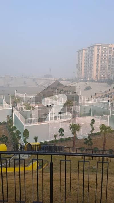 عسکری 11 ۔ سیکٹر بی اپارٹمنٹس عسکری 11,عسکری,لاہور میں 4 کمروں کا 12 مرلہ فلیٹ 1.3 لاکھ میں کرایہ پر دستیاب ہے۔