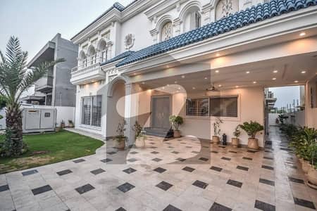 ڈی ایچ اے فیز 2 ڈیفنس (ڈی ایچ اے),لاہور میں 5 کمروں کا 1 کنال مکان 5.3 کروڑ میں برائے فروخت۔ ڈی ایچ اے فیز 2 ڈیفنس (ڈی ایچ اے),لاہور میں 5 کمروں کا 1 کنال مکان 5.3 کروڑ میں برائے فروخت۔