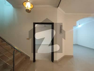 10-Marla 3-Bedroom's House Available For Rent in Green City Lahore.