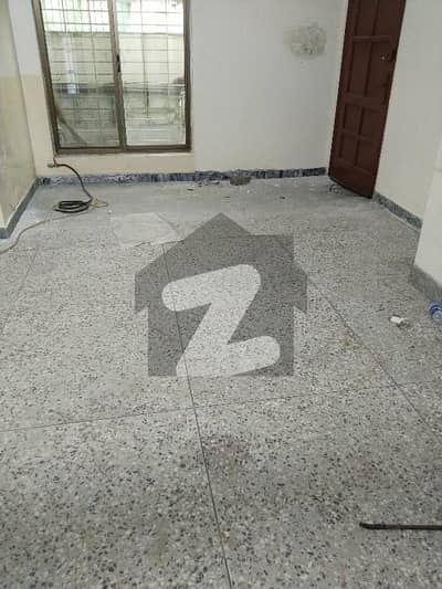 جی ۔ 9/4 جی ۔ 9,اسلام آباد میں 1 کمرے کا 8 مرلہ زیریں پورشن 80.0 ہزار میں کرایہ پر دستیاب ہے۔