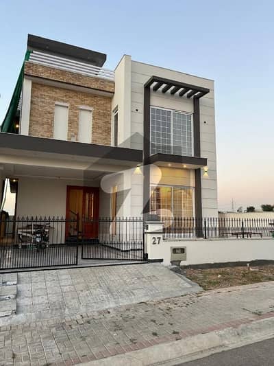 10 Marla Brand New House With 4 Bed And Attached Washrooms Available For Rent