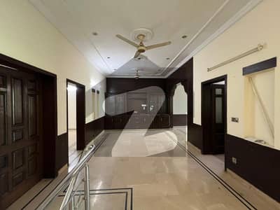 جی ۔ 13/3 جی ۔ 13,اسلام آباد میں 2 کمروں کا 7 مرلہ زیریں پورشن 75.0 ہزار میں کرایہ پر دستیاب ہے۔