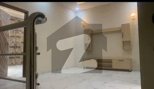 6 Marla House For Rent In Paragon City With Gass