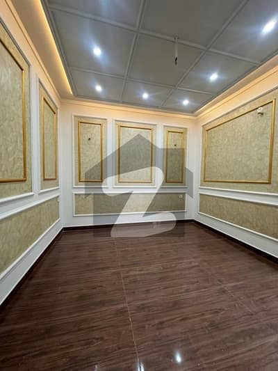 ایڈن ایگزیکیٹو ایڈن گارڈنز,فیصل آباد میں 3 کمروں کا 5 مرلہ مکان 2.5 کروڑ میں برائے فروخت۔