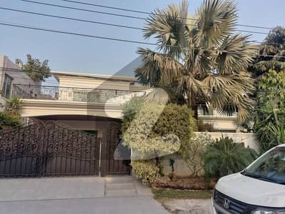 PHASE 2 2-KANAL FULL BASEMENT OWNER BUILT 8-BED HOUSE FOR SALE