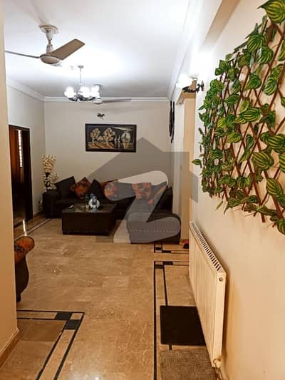 3 bed flaat for in f-11